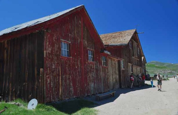 red barn